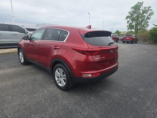 Hyper Red 2017 Kia Sportage LX