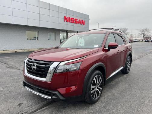 2025 Nissan Pathfinder Platinum