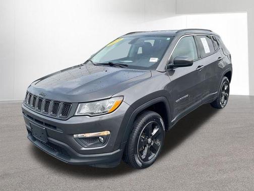 Granite Crystal Clearcoat Metallic 2019 Jeep Compass Latitude
