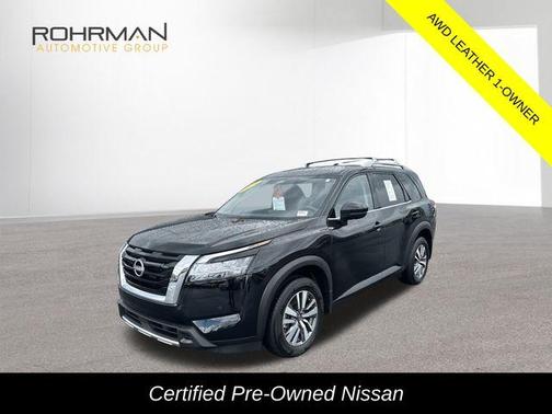 2024 Nissan Pathfinder SL