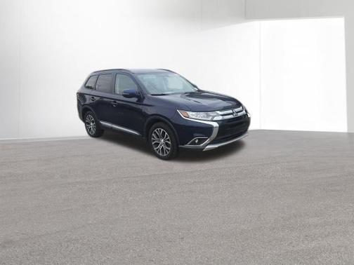 Blue 2016 Mitsubishi Outlander SEL