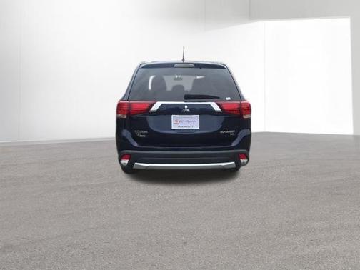 Blue 2016 Mitsubishi Outlander SEL