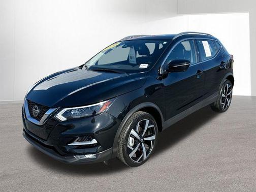 2022 Nissan Rogue Sport SL