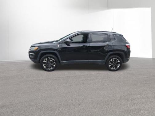 Diamond Black 2017 Jeep Compass Trailhawk