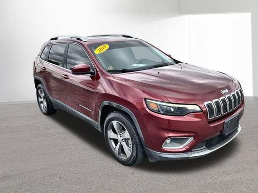 Velvet Red Pearlcoat 2019 Jeep Cherokee Limited