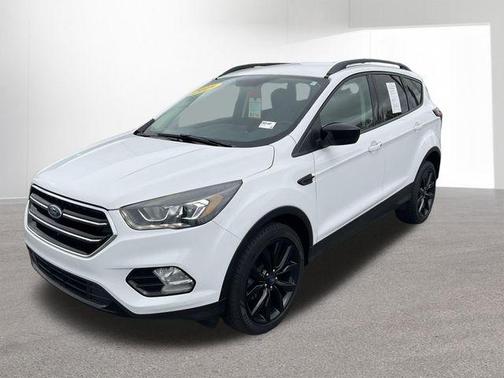 Oxford White 2019 Ford Escape SE