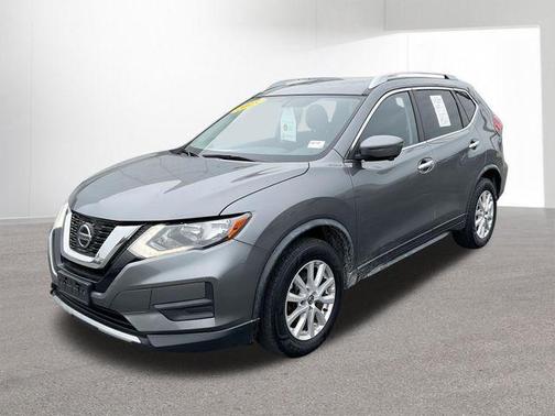 Gun Metallic 2018 Nissan Rogue SV