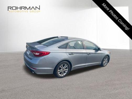 2017 Hyundai SONATA SE