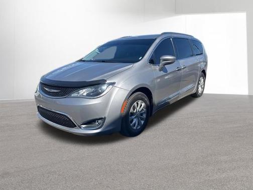 2018 Chrysler Pacifica Touring-L