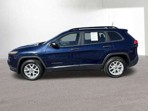 2016 Jeep Cherokee Sport