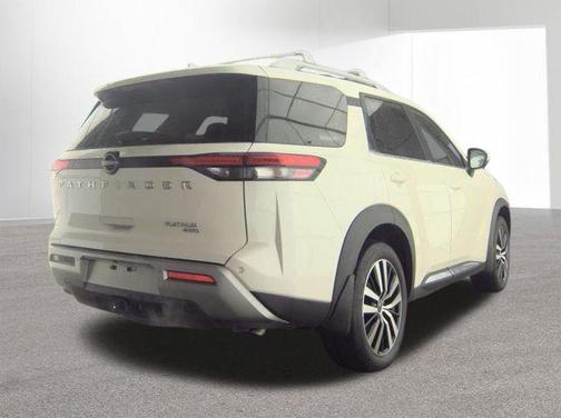 White 2023 Nissan Pathfinder Platinum