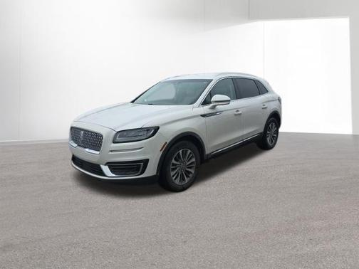 2019 Lincoln Nautilus Select