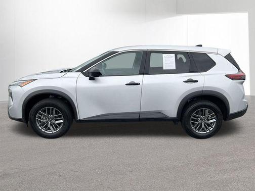 Brilliant Silver Metallic 2024 Nissan Rogue S