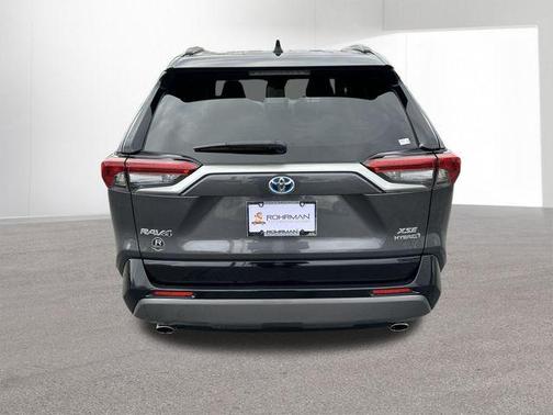 2019 Toyota RAV4 Hybrid XSE