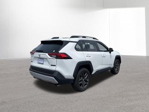 Ice 2024 Toyota RAV4 Adventure