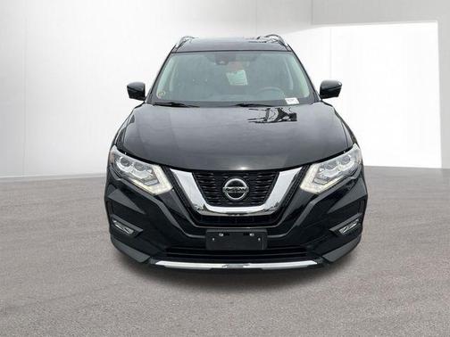 Magnetic Black 2019 Nissan Rogue SL