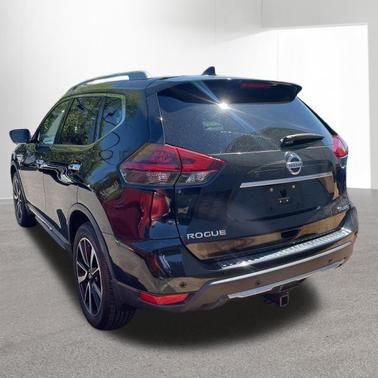 Magnetic Black 2019 Nissan Rogue SL