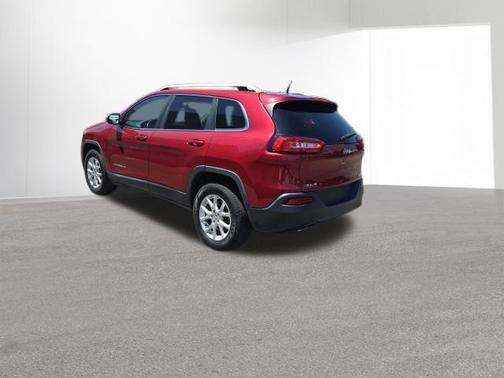 Deep Cherry Red Crystal Pearlcoat 2015 Jeep Cherokee Latitude