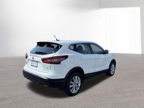 2022 Nissan Rogue Sport S