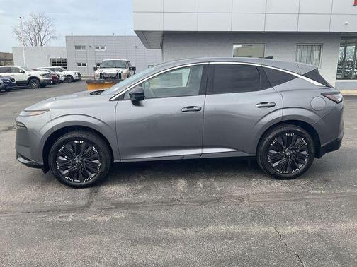 Gun Metallic 2026 Nissan Murano Platinum
