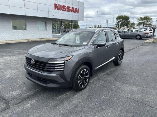 2025 Nissan Kicks SV