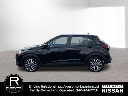 2022 Nissan Kicks SV