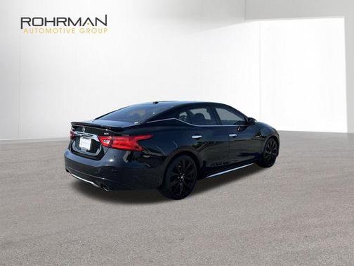2017 Nissan Maxima 3.5 SR