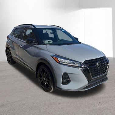 2021 Nissan Kicks SR