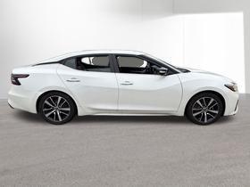 2023 Nissan Maxima SV
