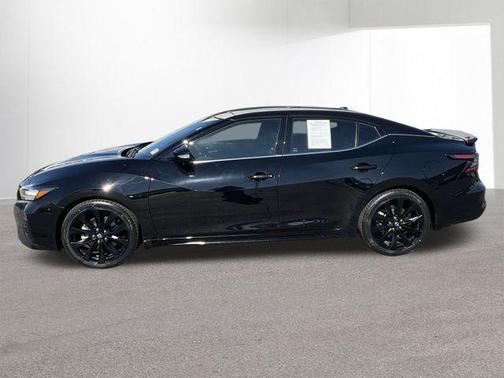 2023 Nissan Maxima SR