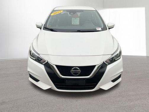 2022 Nissan Versa 1.6 SV