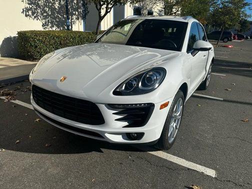 2017 Porsche Macan S