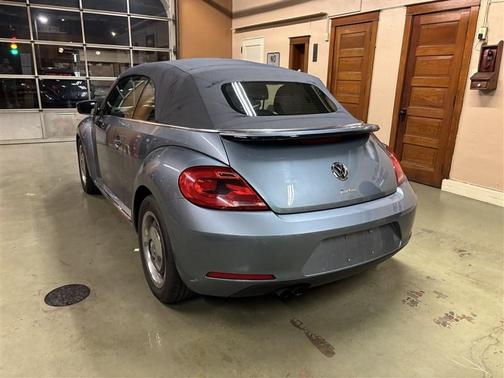 2016 Volkswagen Beetle 1.8T Denim