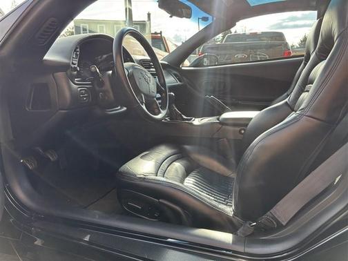 2000 Chevrolet Corvette Base