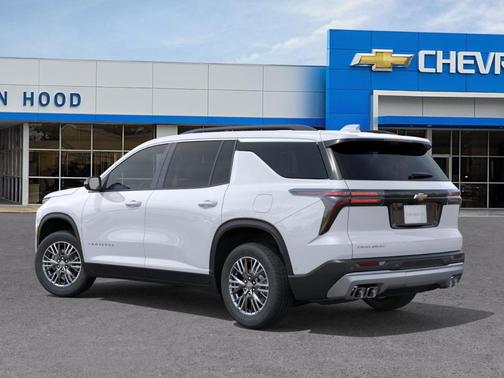 Summit White 2026 Chevrolet Traverse LT