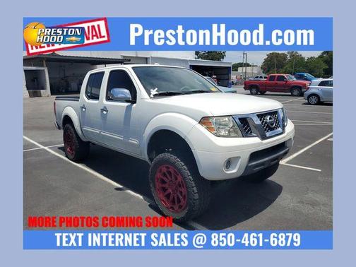 Glacier White 2014 Nissan Frontier SV