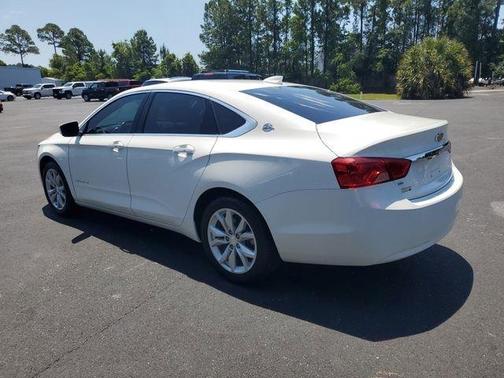 White 2019 Chevrolet Impala 1LT