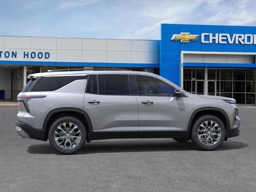 Sterling Gray Metallic 2026 Chevrolet Traverse LT