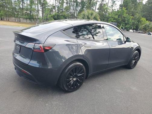Gray 2024 Tesla Model Y Long Range