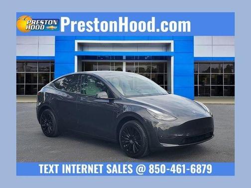 Gray 2024 Tesla Model Y Long Range