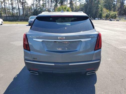 Satin Steel Metallic 2022 Cadillac XT5 Luxury