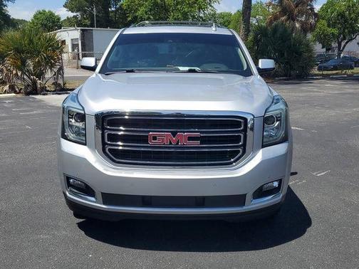 Quicksilver Metallic 2019 GMC Yukon SLT