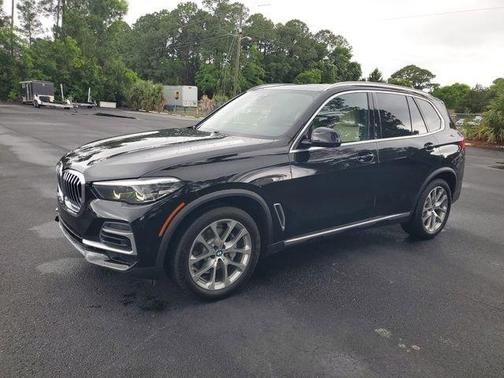 Black 2022 BMW X5 sDrive40i