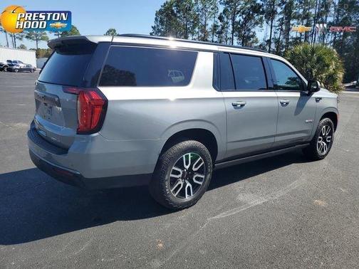Sterling 2023 GMC Yukon XL AT4