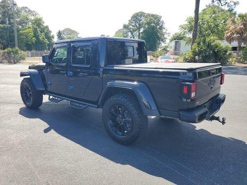 Black Clearcoat 2024 Jeep Gladiator Nighthawk