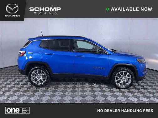 2022 Jeep Compass Latitude Lux