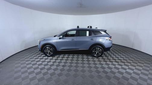Everlasting Silver 2024 Kia Sportage EX
