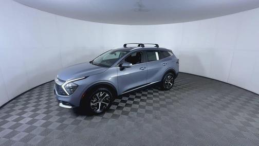 Everlasting Silver 2024 Kia Sportage EX