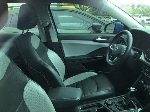 2022 Volkswagen Taos 1.5T SEL
