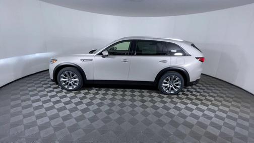 Platinum Quartz 2026 Mazda CX-90 3.3 Turbo Preferred